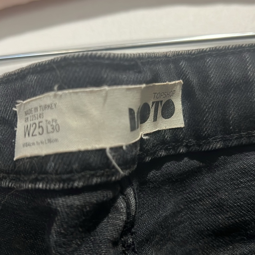 Topshop Straight Jeans - Picture 2 of 3